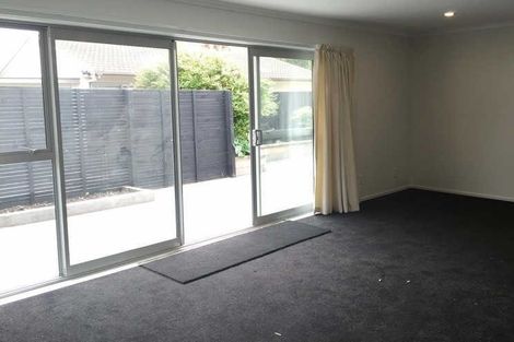 Photo of property in 3/22 Derby Street, St Albans, Christchurch, 8014