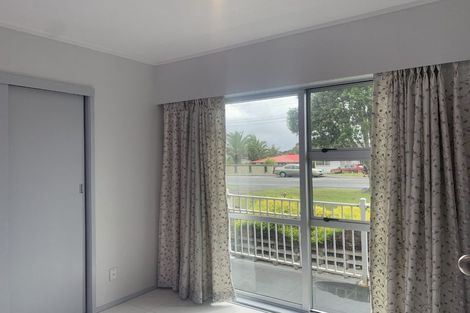 Photo of property in 423 Don Buck Road, Massey, Auckland, 0614