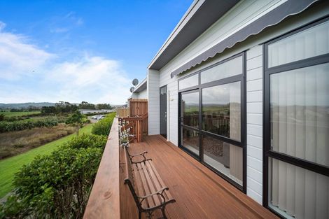 Photo of property in 7 Kapuarangi Lane, Papakura, 2110
