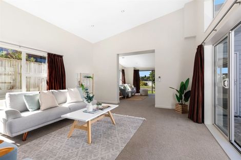 Photo of property in 18 Dusky Crescent, Aotea, Porirua, 5024