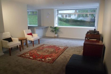 Photo of property in Jerningham Apartments, 20 Oriental Terrace, Oriental Bay, Wellington, 6011