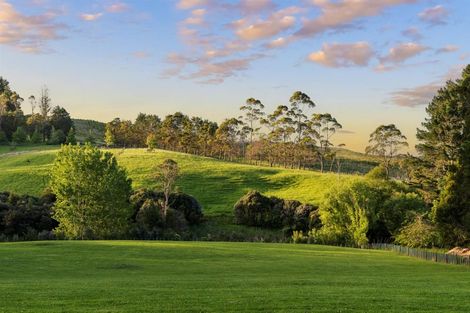 Photo of property in 713 Ararimu Valley Road, Helensville, 0882