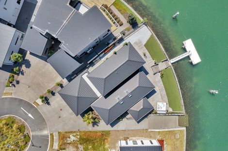 Photo of property in 25 Waitemata Drive, One Tree Point, 0118