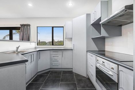Photo of property in 1/5 Zealandia Road, Manly, Whangaparaoa, 0930