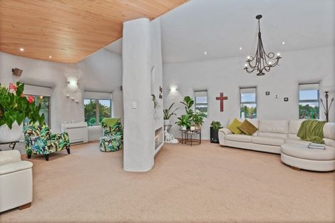 Photo of property in 30 Babina Avenue, Kumeu, 0810