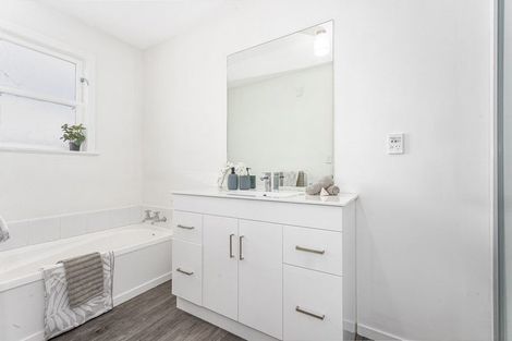 Photo of property in 15 Athlone Crescent, Boulcott, Lower Hutt, 5011
