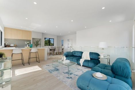 Photo of property in 14b River Road, Te Atatu Peninsula, Auckland, 0610