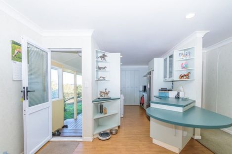 Photo of property in 140 Lake Road, Himatangi, Foxton, 4891