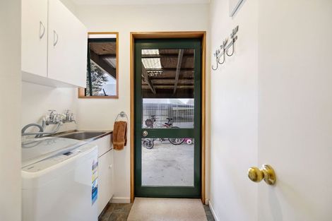 Photo of property in 8b Kuri Place, Wanaka, 9305