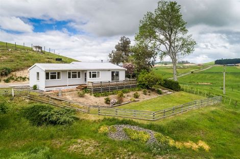 Photo of property in 25 Tod Road, Otane, 4277