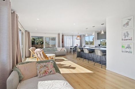 Photo of property in 172 Torkar Road, Clarks Beach, 2122
