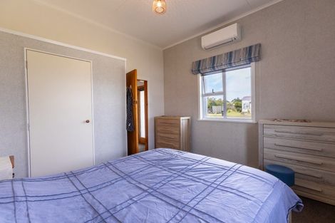 Photo of property in 37 Fox Street, Woodville, 4920