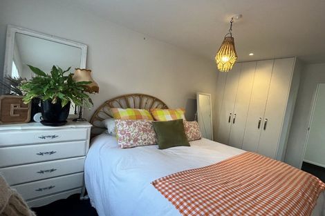 Photo of property in 2 Pohutukawa Avenue, Red Beach, 0932