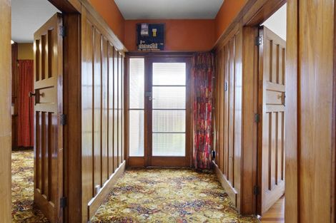 Photo of property in 337 Ferry Road, Waltham, Christchurch, 8011