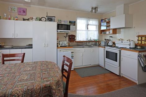 Photo of property in 42 Stuart Street, Holmes Hill, Oamaru, 9401