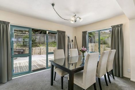 Photo of property in 1 Oak Grove, Mount Cook, Wellington, 6011