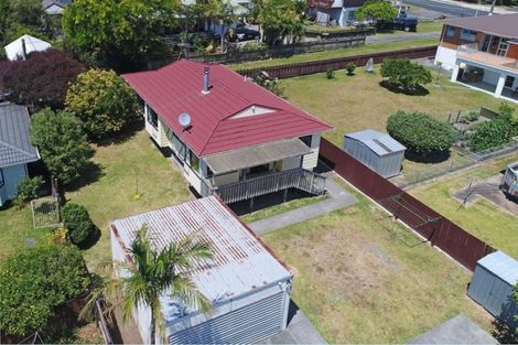 Photo of property in 1 Marlene Avenue, Te Atatu South, Auckland, 0610
