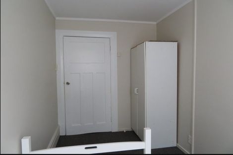 Photo of property in 35 Bay Street, Petone, Lower Hutt, 5012