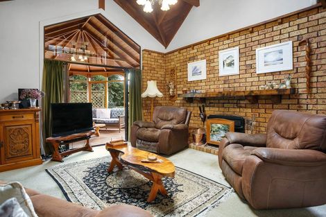 Photo of property in 261 Shakespeare Street, Leamington, Cambridge, 3432