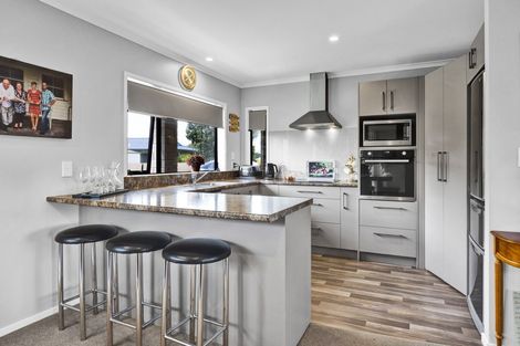 Photo of property in 21 Elizabeth Grove, Stratford, 4332