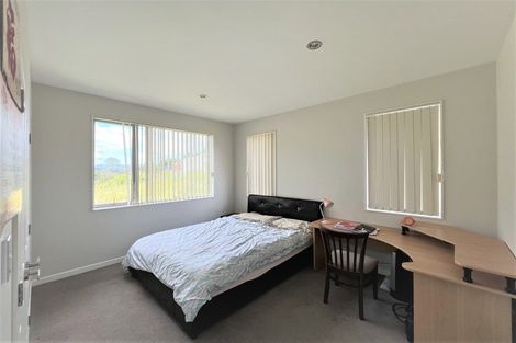 Photo of property in 27 Mantra Road, Massey, Auckland, 0614