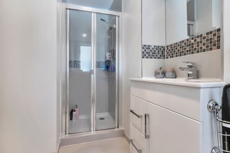 Photo of property in 38 Sailfish Drive, West Harbour, Auckland, 0618
