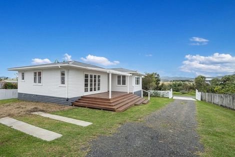 Photo of property in 1 Whimp Avenue, Onerahi, Whangarei, 0110