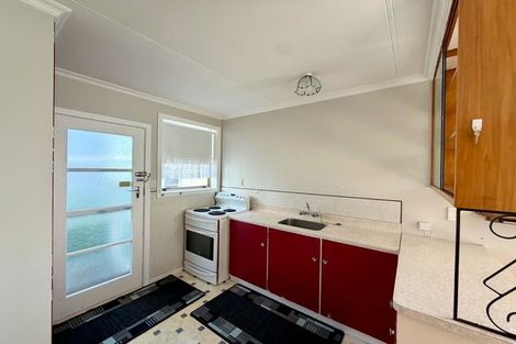 Photo of property in 71b Barrett Street, Westown, New Plymouth, 4310