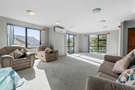 Photo of property in 13 Kokako Rise, Papakura, 2110