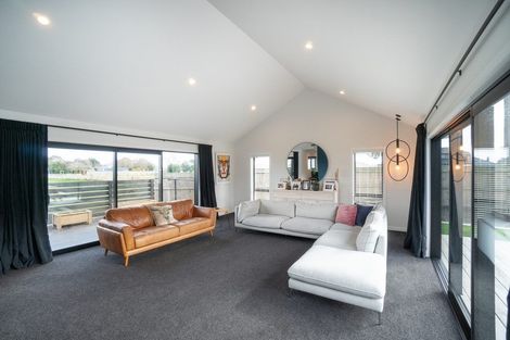 Photo of property in 153 James Line, Kelvin Grove, Palmerston North, 4414