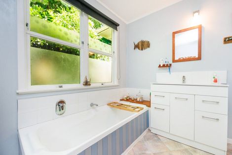 Photo of property in 124 Awahou Road South, Ashhurst, 4884