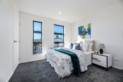 Photo of property in 2/6 Kereru Street, Henderson, Auckland, 0612