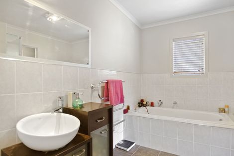 Photo of property in 2b Sanctuary Cove, Pauanui, Hikuai, 3579