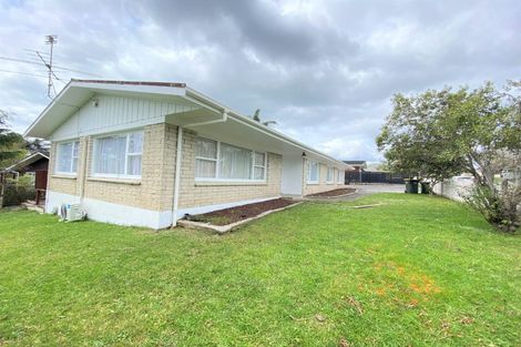 Photo of property in 2 Leewood Place, Pakuranga Heights, Auckland, 2010