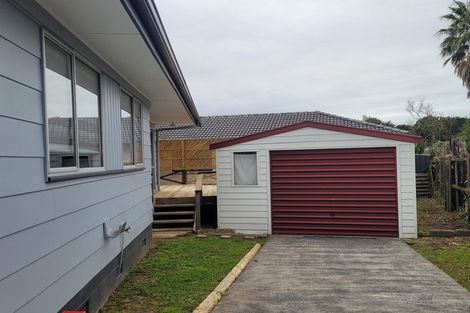 Photo of property in 5 Bluewater Place, Wattle Downs, Auckland, 2103