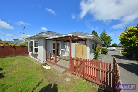 Photo of property in 104 Yaldhurst Road, Sockburn, Christchurch, 8042