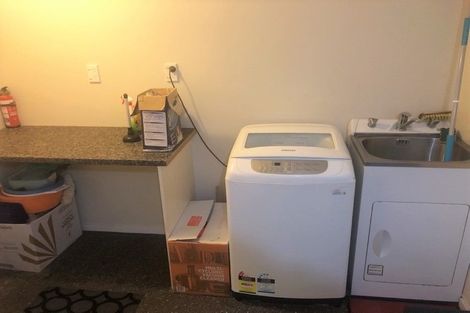 Photo of property in 194 Don Buck Road, Massey, Auckland, 0614