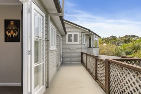 Photo of property in 47 Lyons Avenue, Murrays Bay, Auckland, 0630