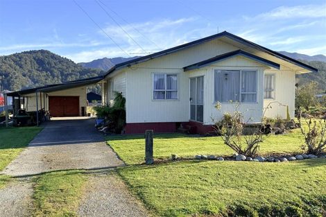 Photo of property in 30 Brodie Street, Blackball, 7804