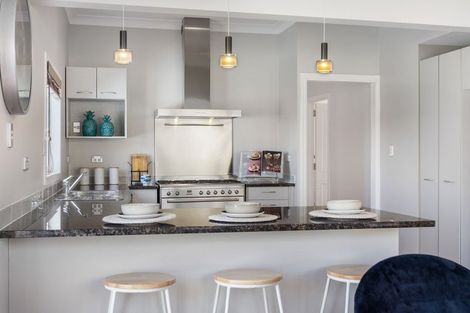 Photo of property in 14 Scarlet Oak Drive, Schnapper Rock, Auckland, 0632