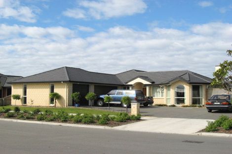 Photo of property in 10 Magnolia Boulevard, Kaiapoi, 7630