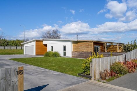 Photo of property in 15 Mcdonald Way, Lansdowne, Masterton, 5810