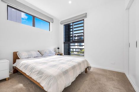 Photo of property in 100 Tarapuka Road, Westgate, Auckland, 0814