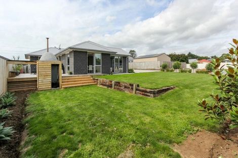 Photo of property in 92 Smart Road, Glen Avon, New Plymouth, 4312