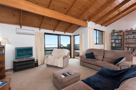 Photo of property in 2 Keam Way, Welcome Bay, Tauranga, 3112