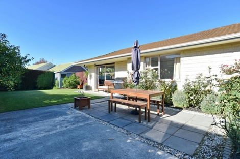 Photo of property in 10 Salford Avenue, Redwood, Christchurch, 8051