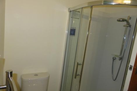 Photo of property in 10 Stella Grove, Newlands, Wellington, 6037