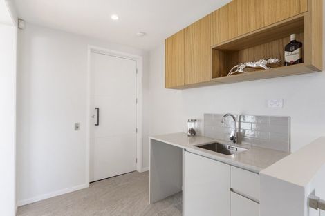 Photo of property in 16c Killarney Street, Takapuna, 0622