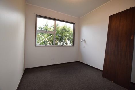 Photo of property in 62 Royal Road, Massey, Auckland, 0614