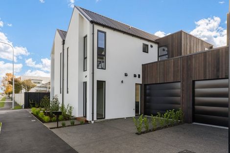 Photo of property in 2/27 Division Street, Riccarton, Christchurch, 8041